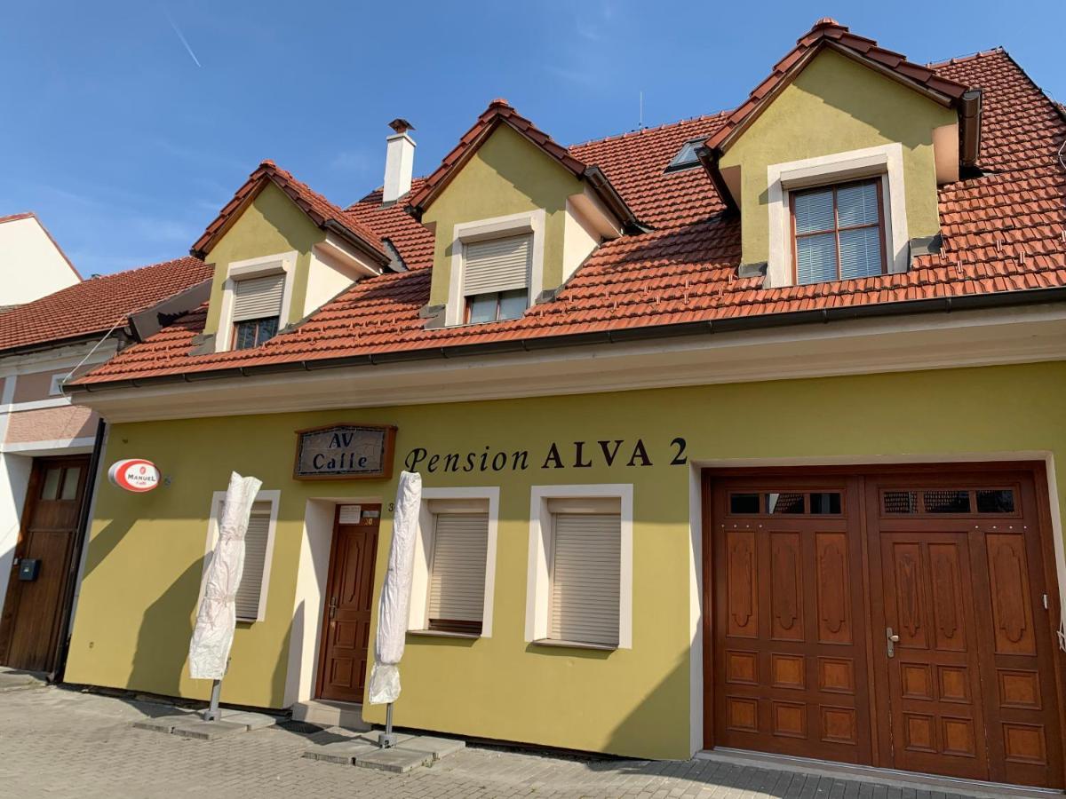 Alva Pension 2 Микулов Экстерьер фото