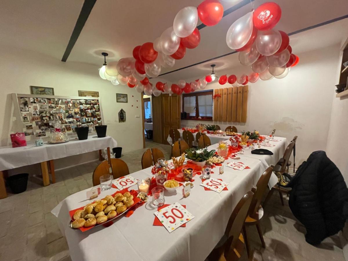 Alva Pension 2 Микулов Экстерьер фото