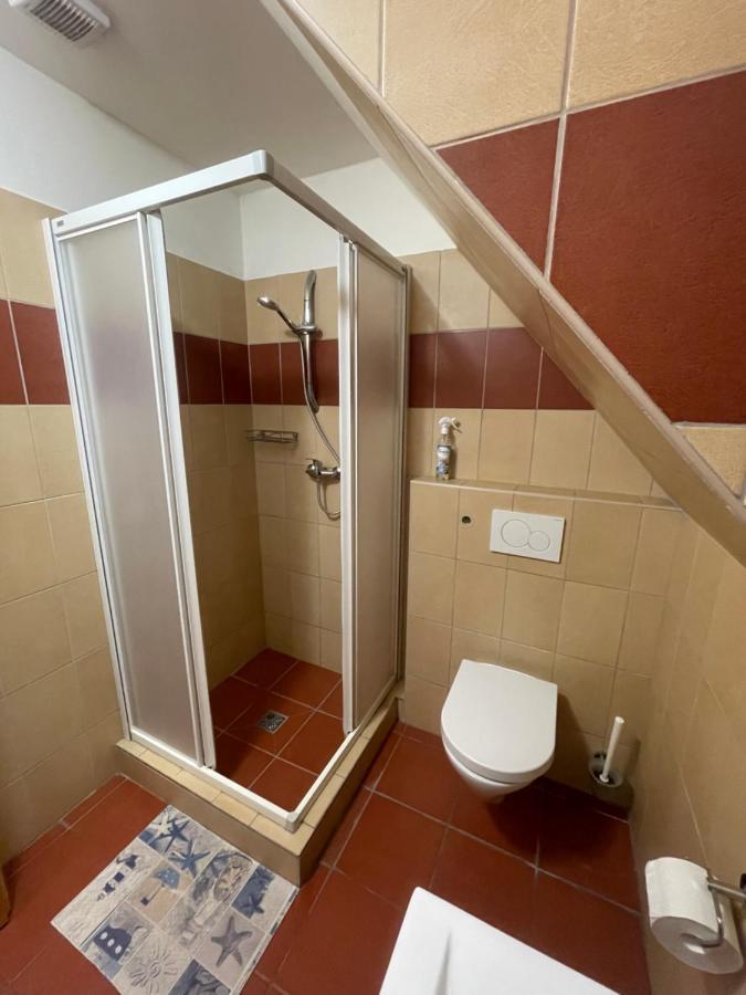 Alva Pension 2 Микулов Экстерьер фото